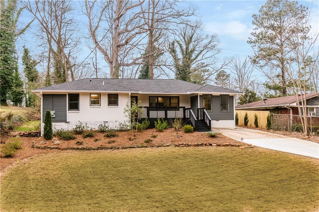3 bedroom, 3 bathroom, 1,622 sq ft single family residence sold at 927 Mount Airy Drive, Atlanta, GA 30311