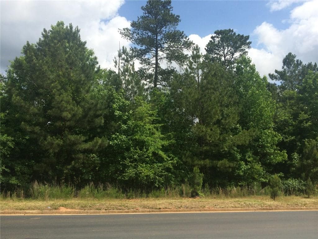 single family residence sold at 16047 Manor Club Drive, Milton, GA 30004