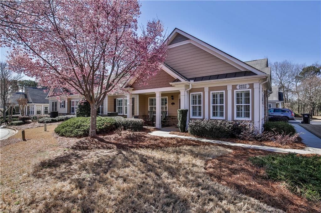 2 bedroom, 2 bathroom, 2,096 sq ft condominium sold at 2655 Grapevine Circle 903, Cumming, GA 30041