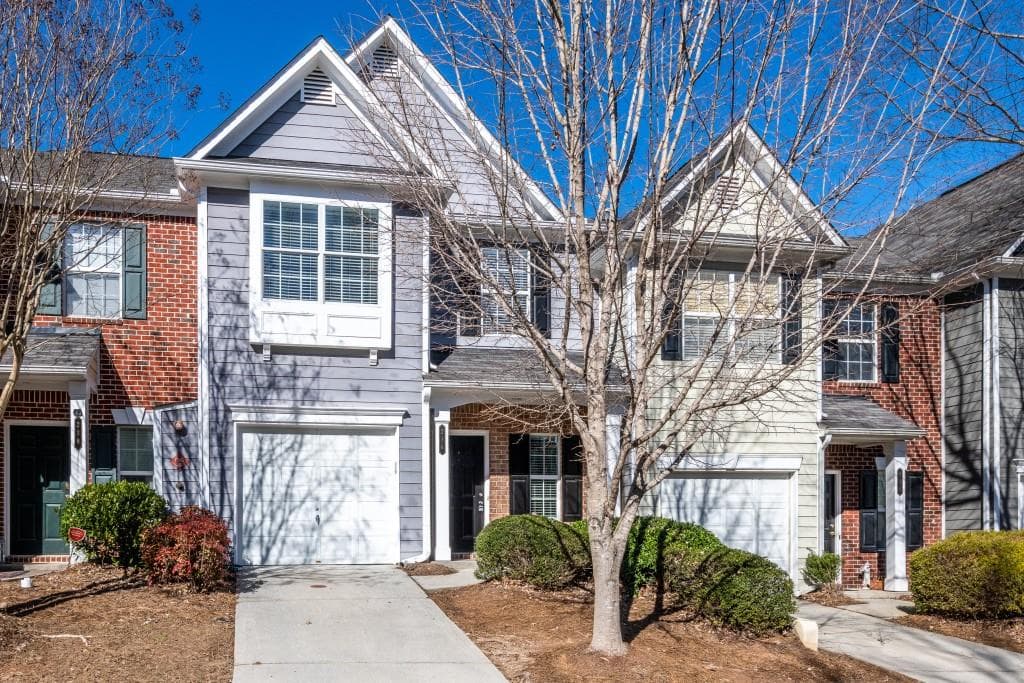 2 bedroom, 3 bathroom, 1,584 sq ft townhouse sold at 216 Magnolia Leaf Drive, Woodstock, GA 30188