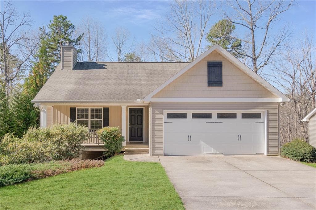 3 bedroom, 3 bathroom, 1,793 sq ft single family residence sold at 7527 Magnolia Lane, Murrayville, GA 30564