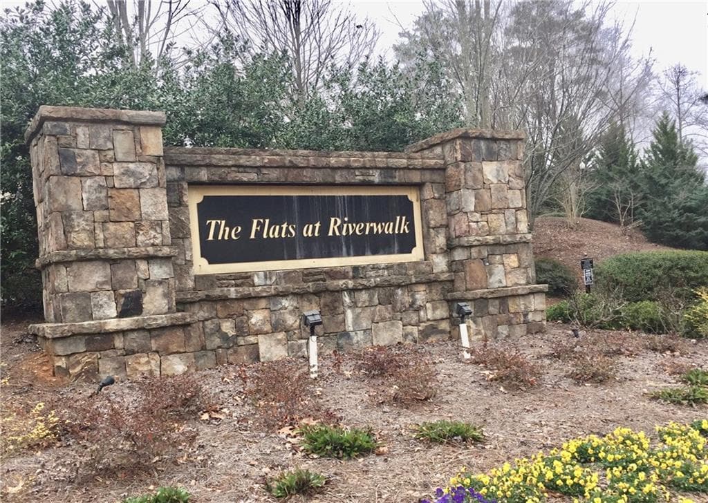 2 bedroom, 2 bathroom, 1,209 sq ft condominium sold at 1910 Cedar Glenn Way 4107, Atlanta, GA 30339