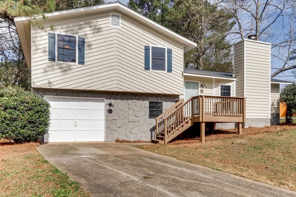 4 bedroom, 2 bathroom, 2,025 sq ft single family residence sold at 4569 Iroquois Trail, Duluth, GA 30096