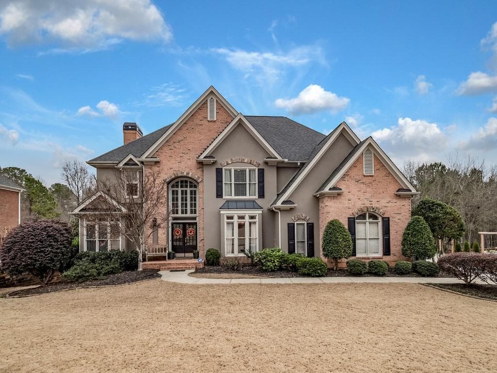 4 bedroom, 5 bathroom, 5,695 sq ft single family residence sold at 112 RIVERVIEW Drive, Suwanee, GA 30024