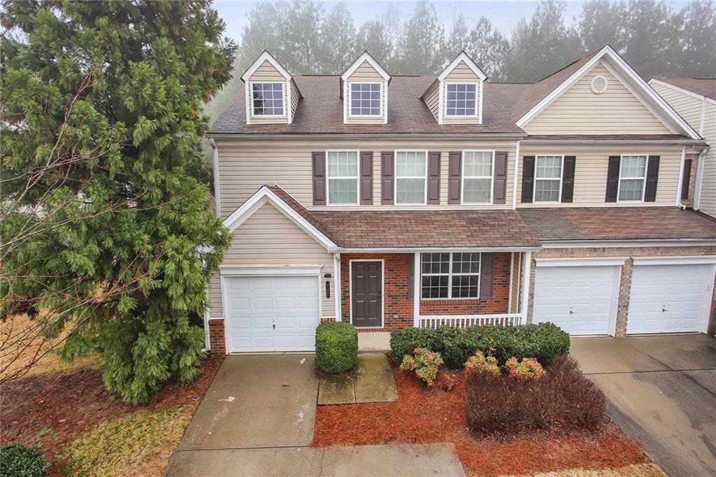 3 bedroom, 3 bathroom, 1,784 sq ft townhouse sold at 447 Windstone Trail, Alpharetta, GA 30004