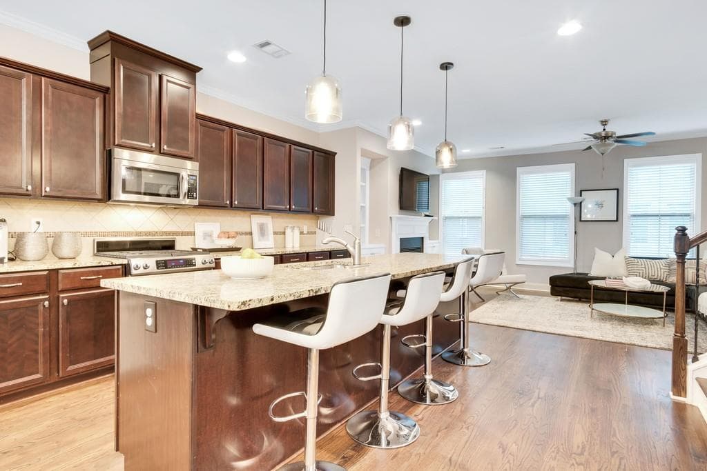 3 bedroom, 4 bathroom, 2,084 sq ft townhouse sold at 270 GOODSON Way, Atlanta, GA 30309