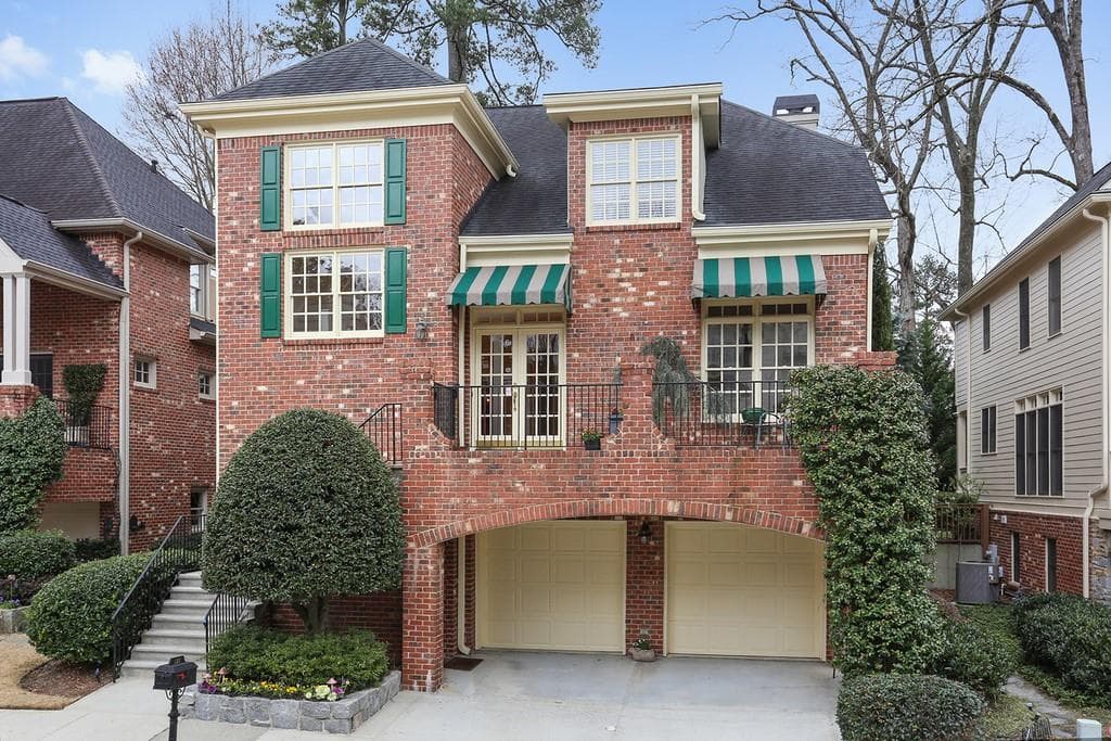 5 bedroom, 4 bathroom, 4,103 sq ft single family residence sold at 1111 FAIRWAY Gardens, Brookhaven, GA 30319