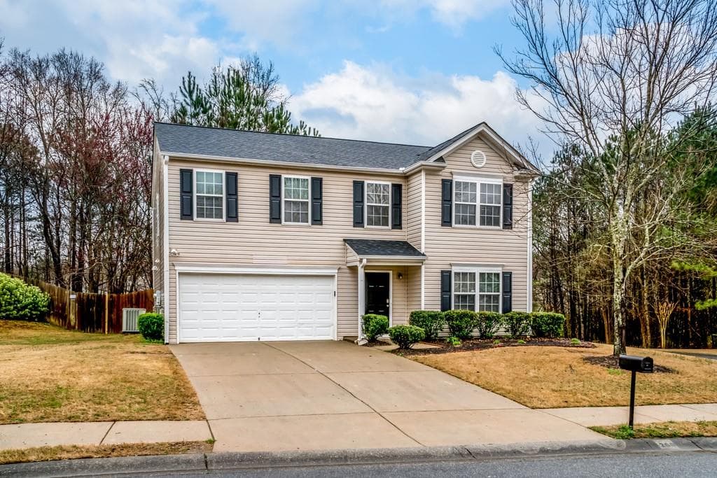 4 bedroom, 3 bathroom, 2,516 sq ft single family residence sold at 200 Picadilly Place, Canton, GA 30114