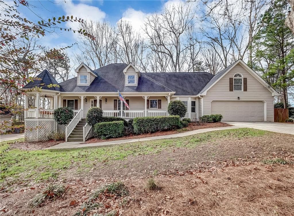 4 bedroom, 3 bathroom, 2,066 sq ft single family residence sold at 2975 Superior Drive, Dacula, GA 30019
