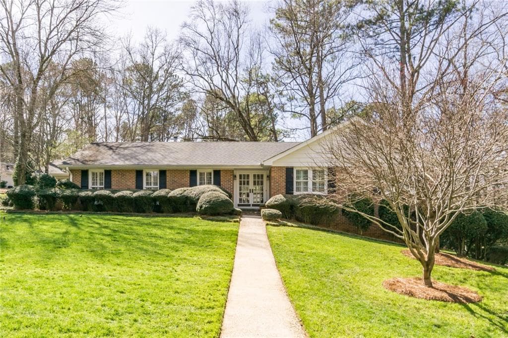4 bedroom, 3 bathroom, 2,055 sq ft single family residence sold at 7200 Dunhill Terrace, Atlanta, GA 30328