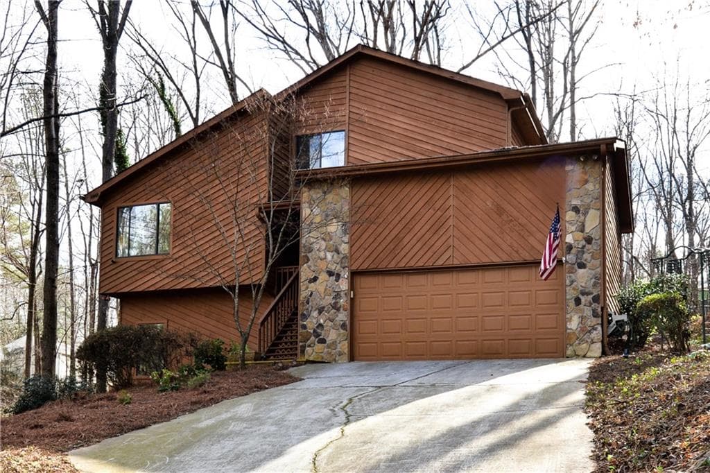 9440 Martin Road, Roswell, GA 30076 — most recent listing photo