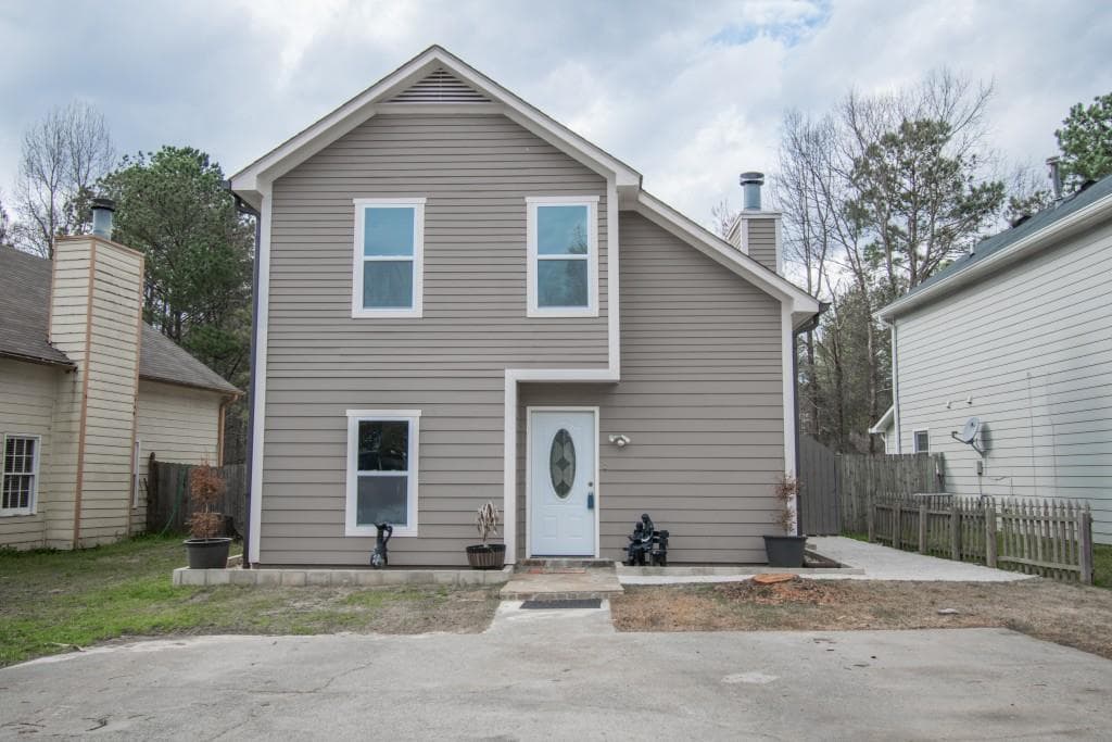 3 bedroom, 2 bathroom, 1,376 sq ft single family residence sold at 3791 Woodington Place, Lawrenceville, GA 30044