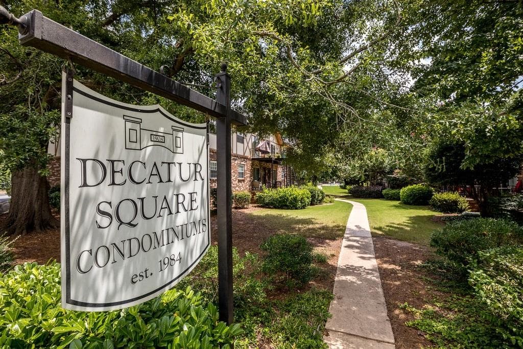 2 bedroom, 2 bathroom, 1,064 sq ft condominium sold at 1175 Church Street H, Decatur, GA 30030