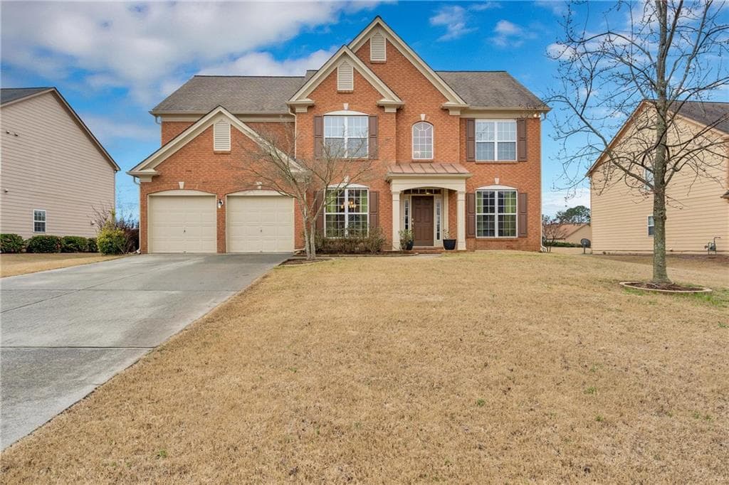4 bedroom, 3 bathroom, 2,589 sq ft single family residence sold at 1525 Montcliff Drive, Cumming, GA 30041