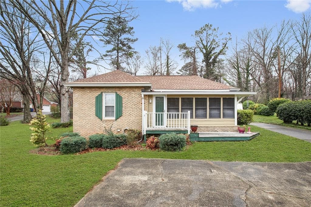 2667 Sewell Mill Road, Marietta, GA 30062 — most recent listing photo