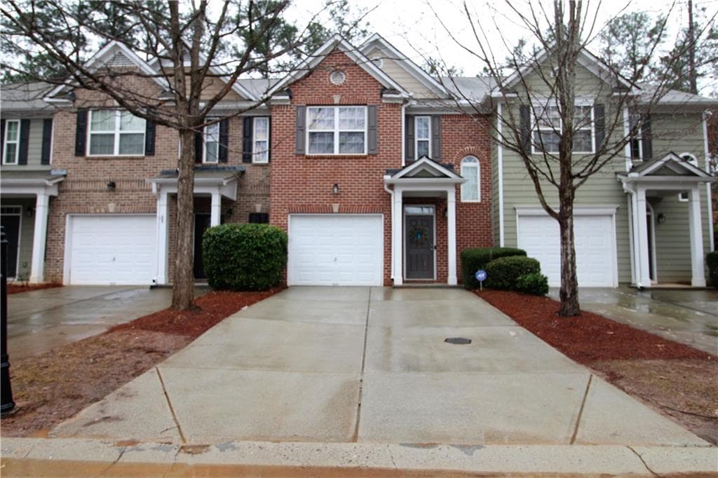 3 bedroom, 3 bathroom, 1,592 sq ft townhouse sold at 2890 Cross Creek Court, Cumming, GA 30040