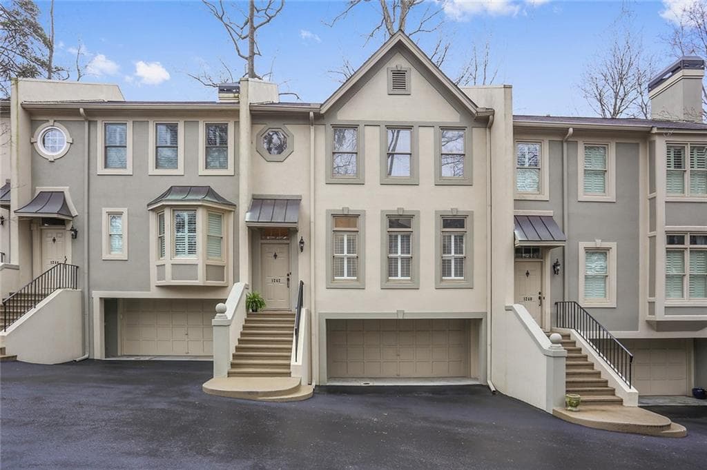 2 bedroom, 3 bathroom, 1,592 sq ft townhouse sold at 1242 Brookhaven Park Place, Brookhaven, GA 30319