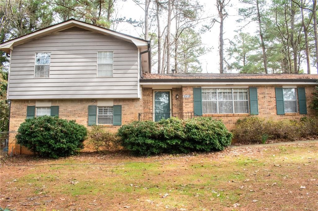 3 bedroom, 3 bathroom, 1,728 sq ft single family residence sold at 1510 Rambling Woods Drive, Lawrenceville, GA 30043