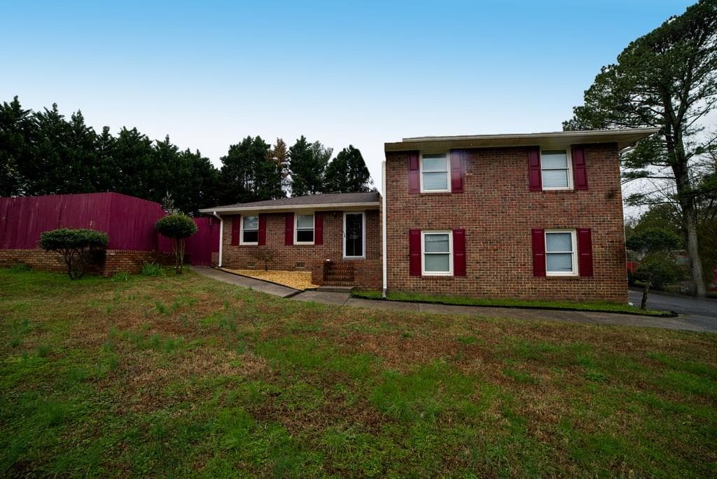 130 Stone Haven Drive, Calhoun, GA 30103 — most recent listing photo