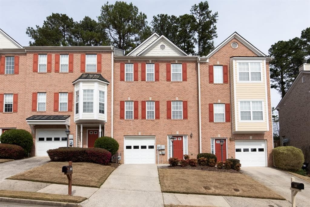 2 bedroom, 3 bathroom, 1,736 sq ft townhouse sold at 2164 Millgate Lane, Buford, GA 30519