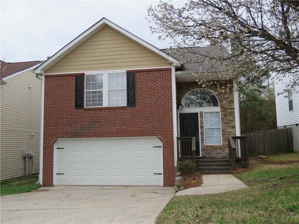 3 bedroom, 2 bathroom, 1,712 sq ft single family residence sold at 3756 Longview Drive, Douglasville, GA 30135
