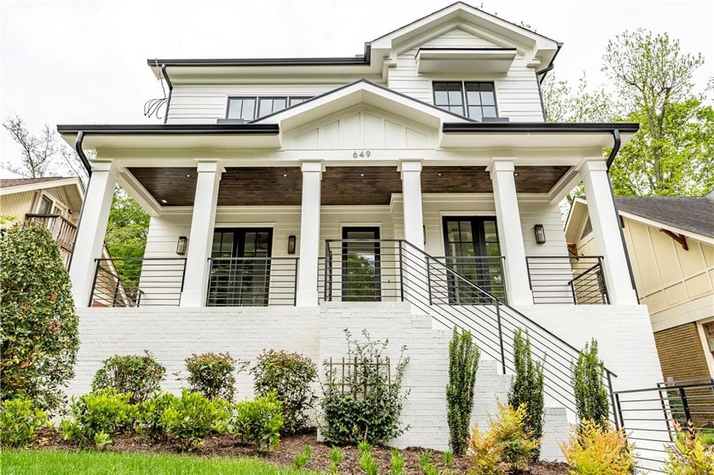 5 bedroom, 6 bathroom, 4,400 sq ft single family residence sold at 649 ELMWOOD Drive, Atlanta, GA 30306