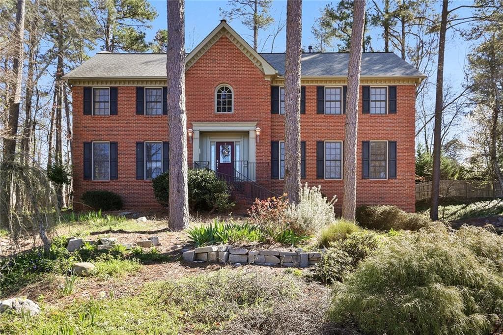 3 bedroom, 4 bathroom, 3,123 sq ft single family residence sold at 310 Gorham Close, Johns Creek, GA 30022