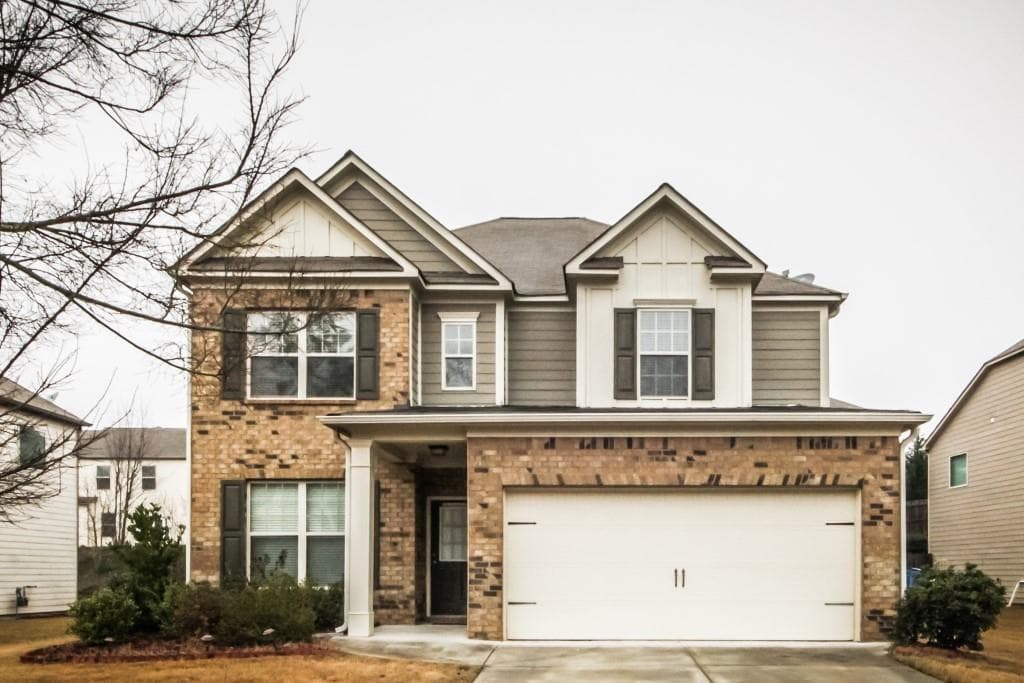 5 bedroom, 3 bathroom, 2,469 sq ft single family residence sold at 571 Collingsworth Lane, Lawrenceville, GA 30043