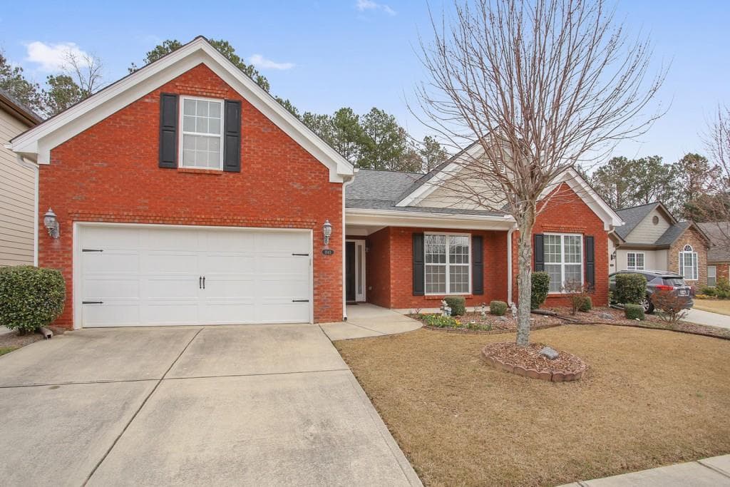 4 bedroom, 2 bathroom, 2,479 sq ft single family residence sold at 1943 Jameson Circle, Lawrenceville, GA 30043