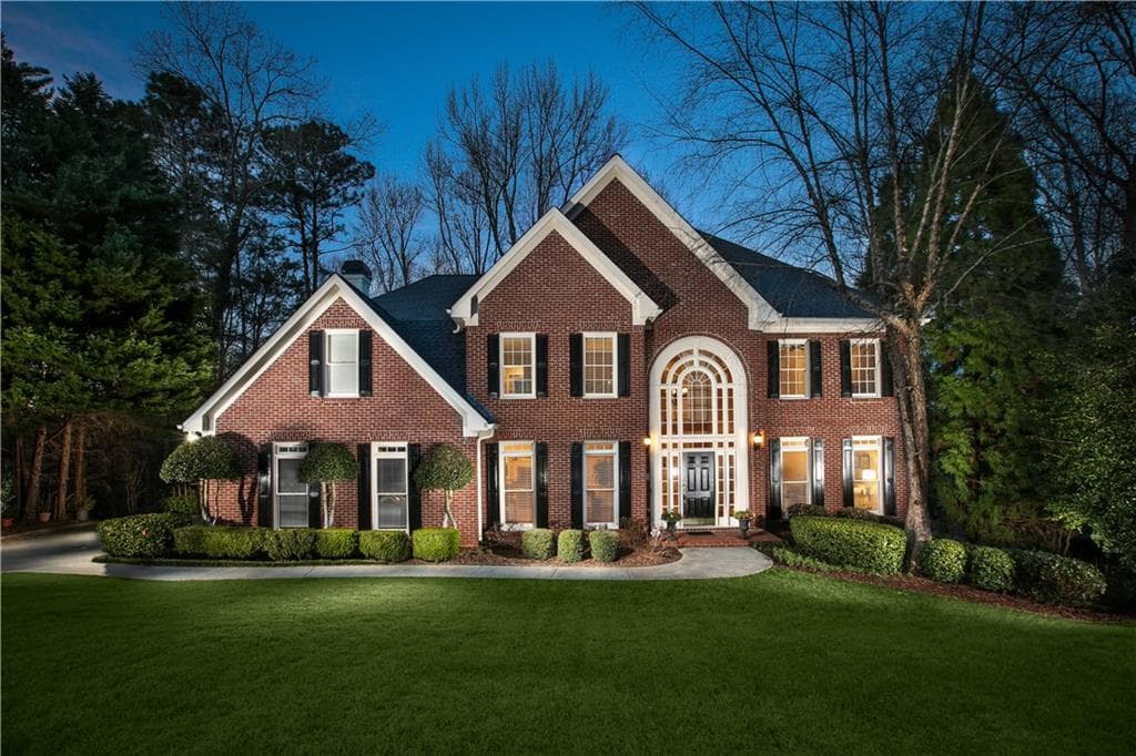 5 bedroom, 6 bathroom, 4,934 sq ft single family residence sold at 4205 Park Brooke Trace, Alpharetta, GA 30022