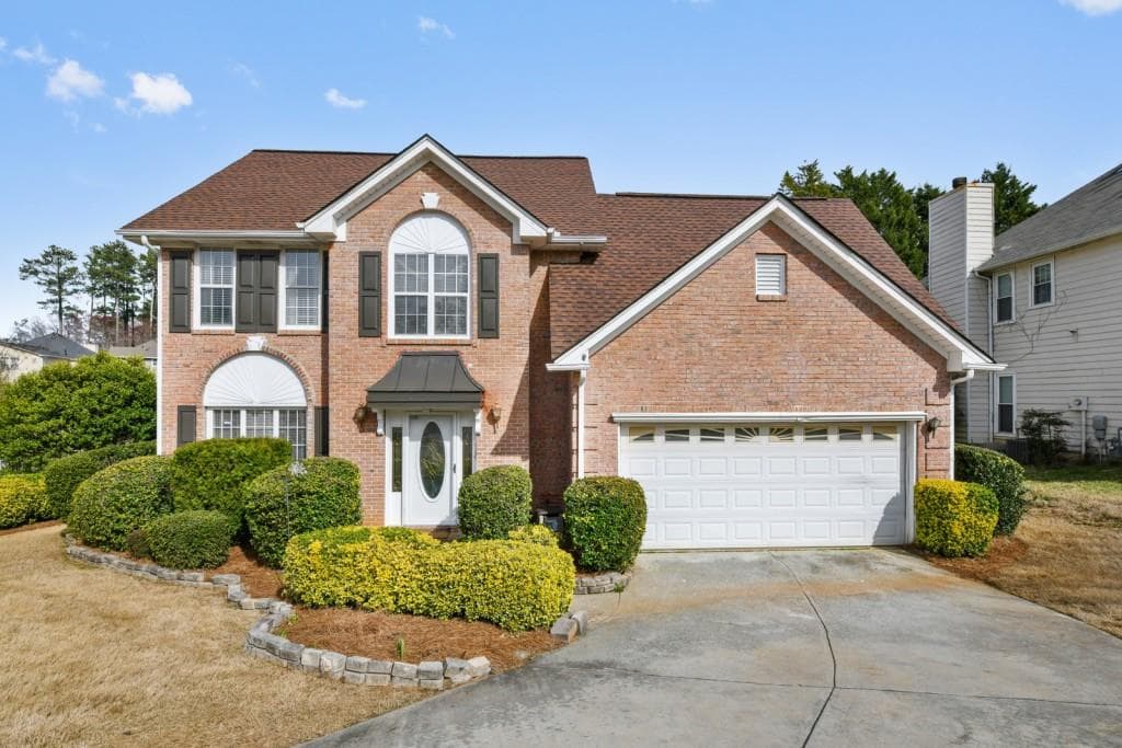 4 bedroom, 3 bathroom, 2,860 sq ft single family residence sold at 395 Tanners Crossing, Alpharetta, GA 30022