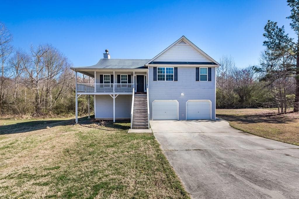 3 bedroom, 2 bathroom, 1,435 sq ft single family residence sold at 448 BECKETT Drive, Dallas, GA 30132
