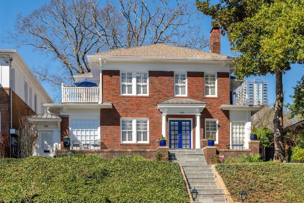 6 bedroom, 5 bathroom, 3,389 sq ft single family residence sold at 788 Penn Avenue, Atlanta, GA 30308