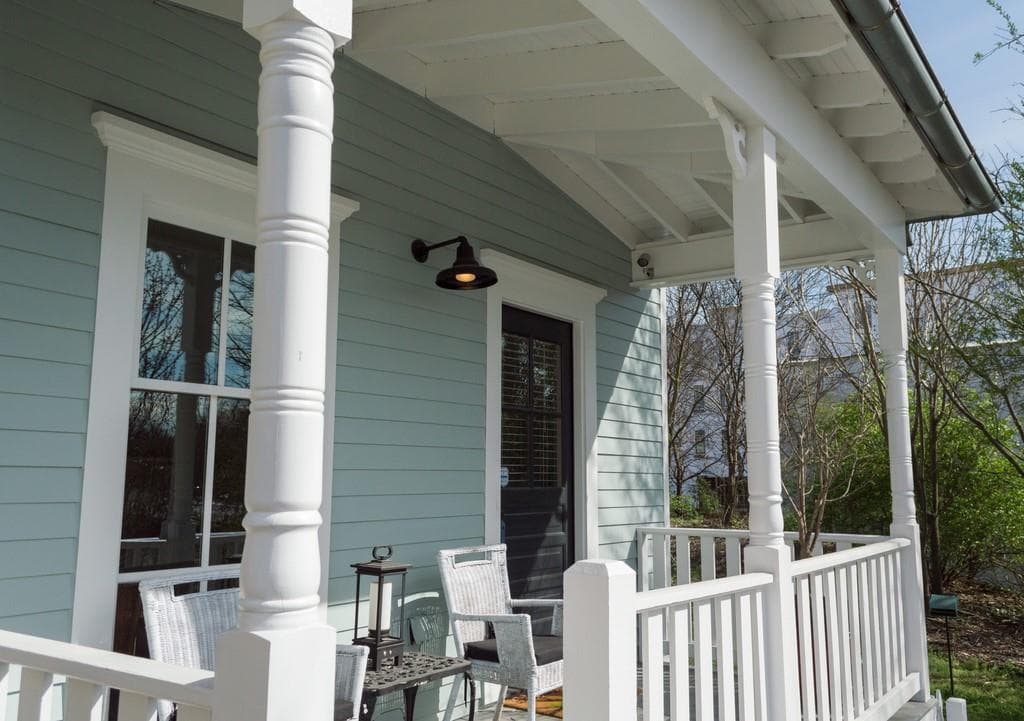 2 bedroom, 3 bathroom, 1,368 sq ft single family residence sold at 258 Estoria Street, Atlanta, GA 30316
