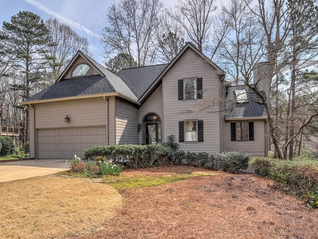 5 bedroom, 4 bathroom, 3,527 sq ft single family residence sold at 4273 Loch Highland Parkway, Roswell, GA 30075
