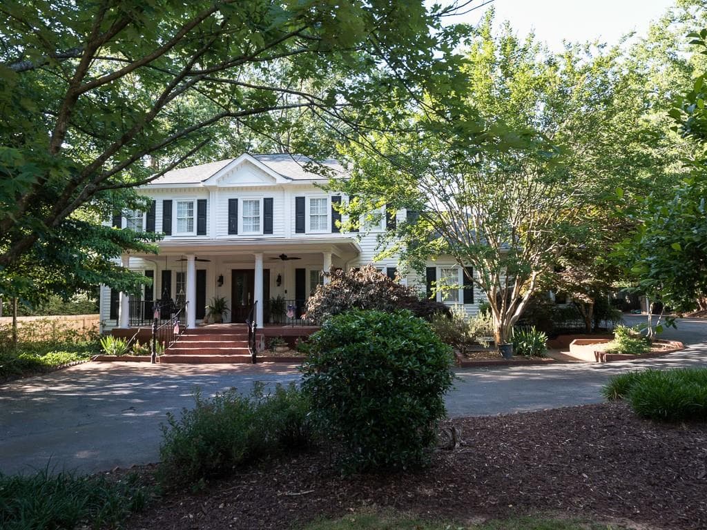 4875 Riverhill Road, Marietta, GA 30068 — most recent listing photo