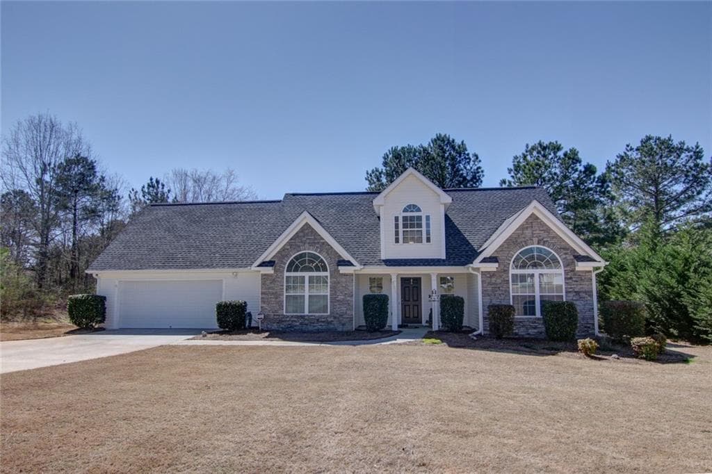 4 bedroom, 2 bathroom single family residence sold at 522 Annslee Lane, Loganville, GA 30052