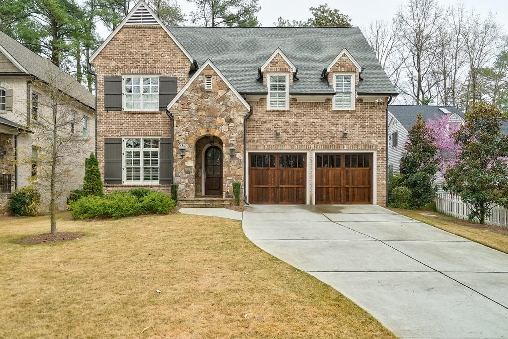 5 bedroom, 5 bathroom, 3,885 sq ft single family residence sold at 3311 Mathieson Drive, Atlanta, GA 30305
