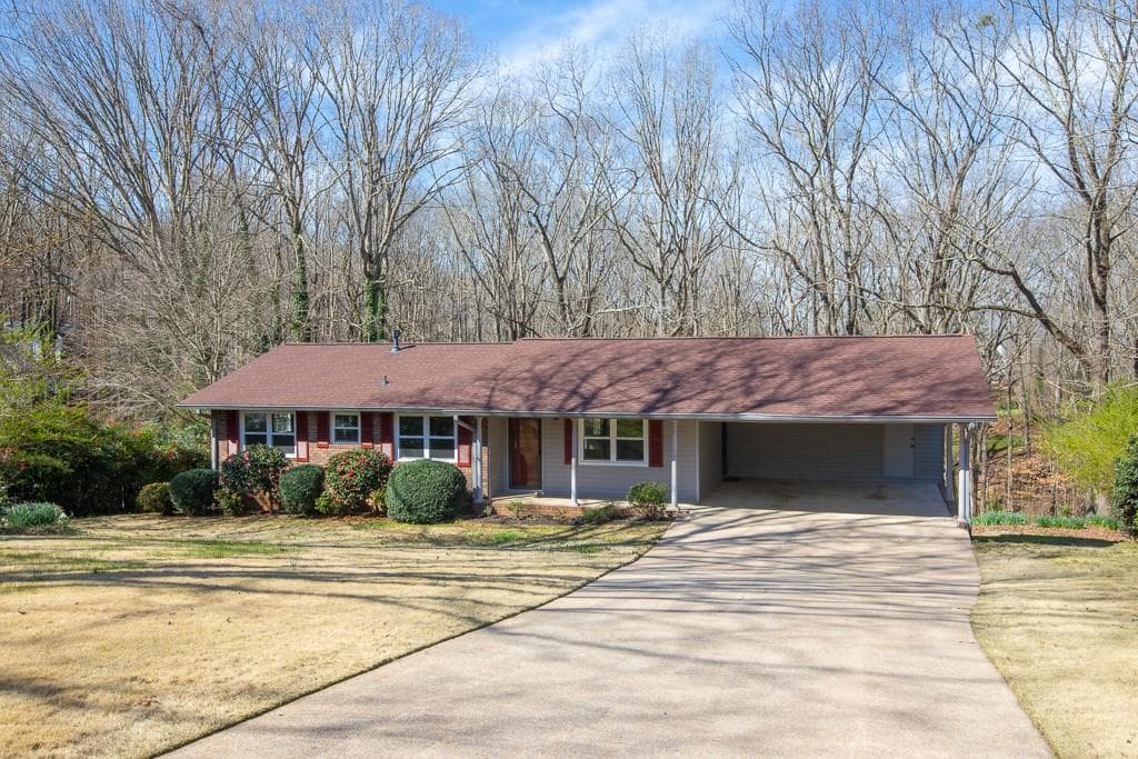 3 bedroom, 2 bathroom, 1,216 sq ft single family residence sold at 3135 Corral Trail, Gainesville, GA 30506