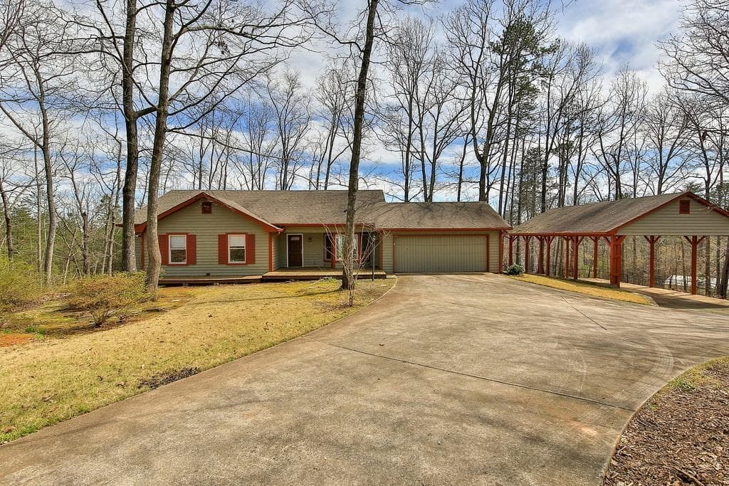 3 bedroom, 2 bathroom, 1,690 sq ft single family residence sold at 4660 Fowler Trail, Cumming, GA 30041