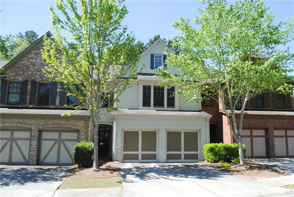 3 bedroom, 3 bathroom townhouse sold at 1360 Faircrest Lane, Alpharetta, GA 30004