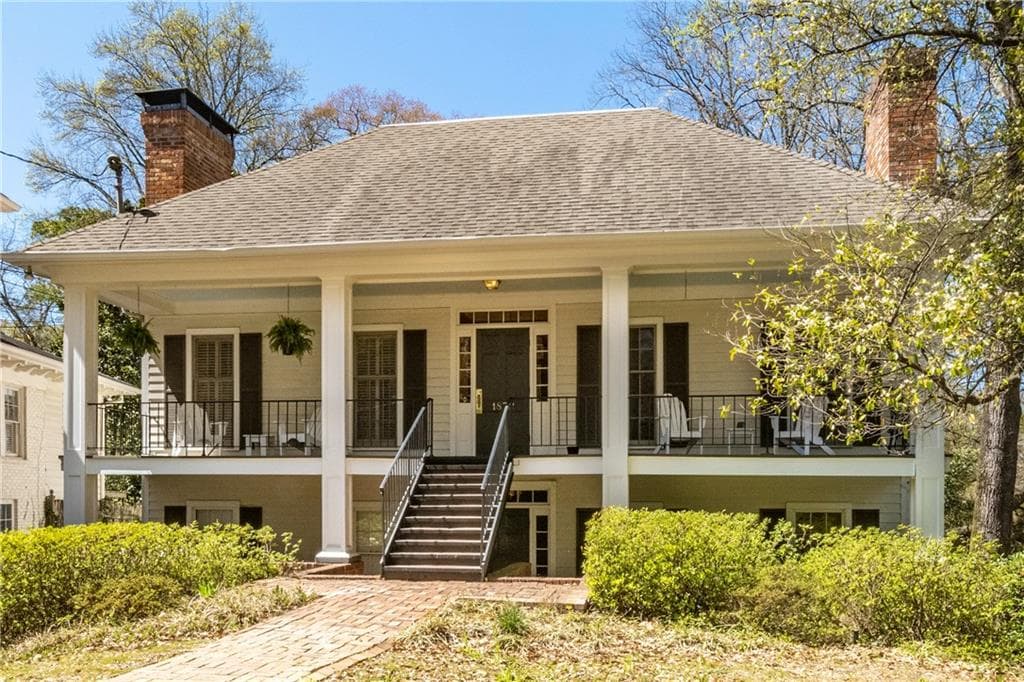 2 bedroom, 2 bathroom, 1,497 sq ft condominium sold at 1872 Wycliff Road B, Atlanta, GA 30309