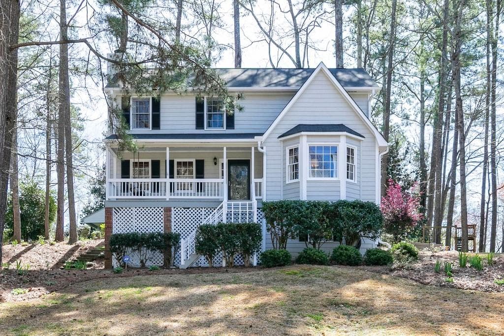 3 bedroom, 3 bathroom, 1,952 sq ft single family residence sold at 3815 Shiloh Church Road, Kennesaw, GA 30152