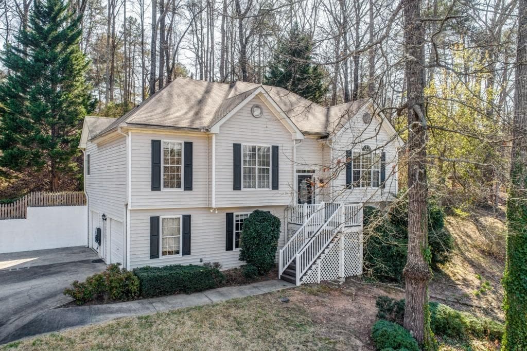 3 bedroom, 2 bathroom, 2,118 sq ft single family residence sold at 629 Ashley Trail, Canton, GA 30115