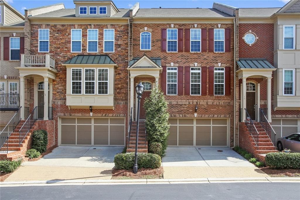3 bedroom, 4 bathroom, 1,824 sq ft townhouse sold at 21 Rockland Place, Decatur, GA 30030