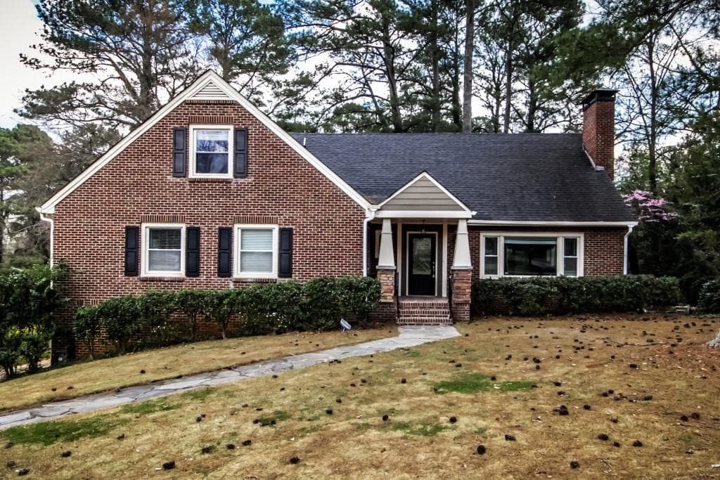5 bedroom, 4 bathroom, 3,847 sq ft single family residence sold at 2303 Highview Road, Atlanta, GA 30311