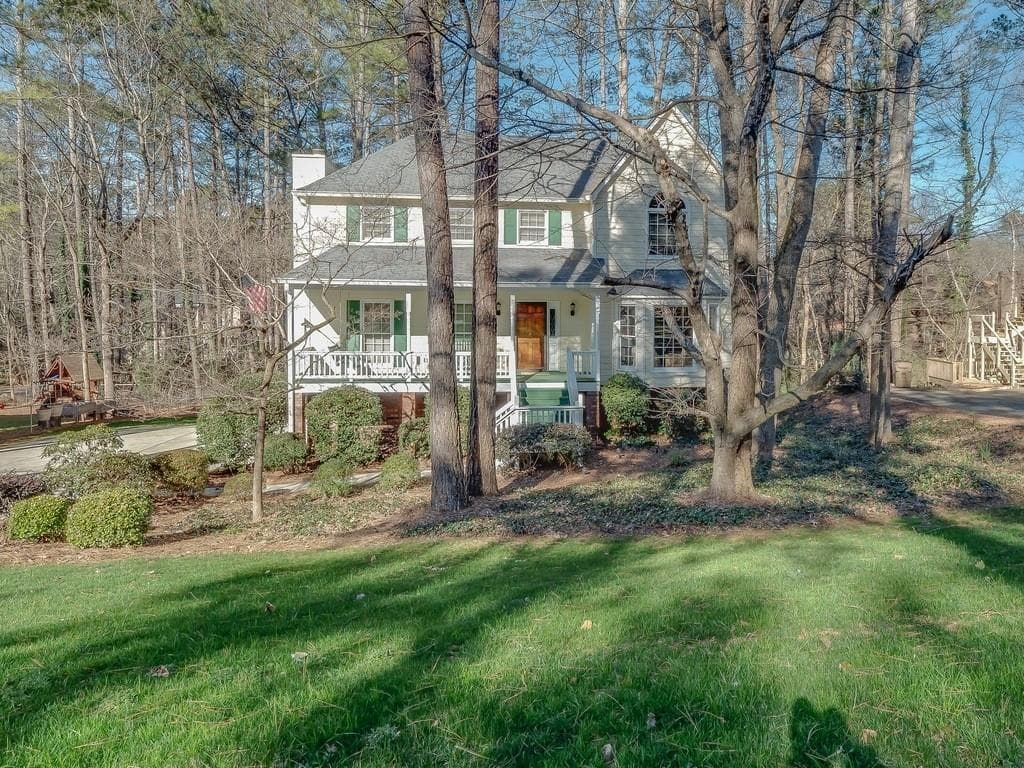 4 bedroom, 3 bathroom, 2,386 sq ft single family residence sold at 4327 ALISON JANE Drive, Kennesaw, GA 30144