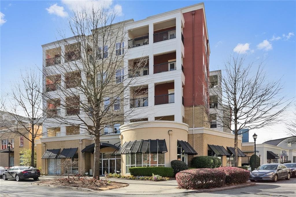 2 bedroom, 2 bathroom, 1,126 sq ft condominium sold at 870 Inman Village Parkway 432, Atlanta, GA 30307