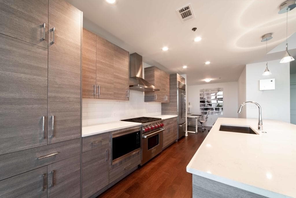 2 bedroom, 3 bathroom, 1,828 sq ft condominium sold at 270 17th Street 2303, Atlanta, GA 30363