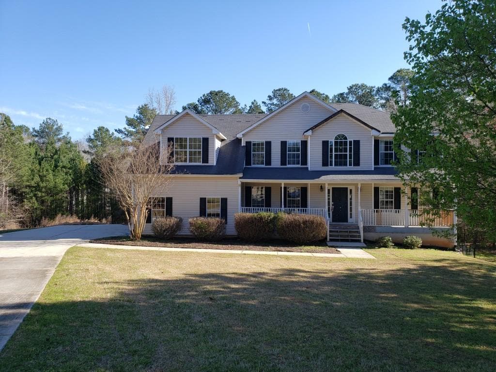 4 bedroom, 3 bathroom, 2,985 sq ft single family residence sold at 924 Parkplace, Loganville, GA 30052